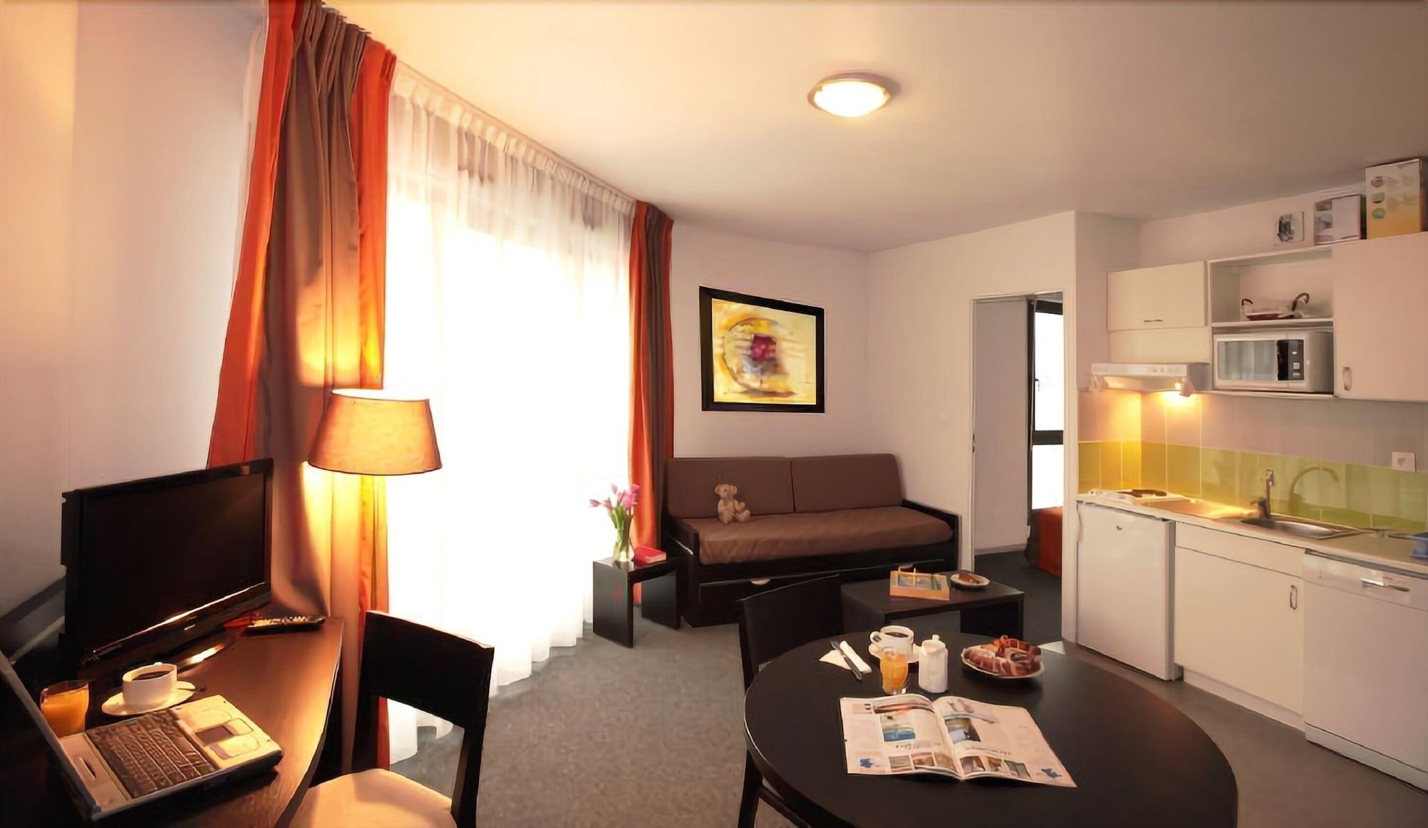 Néméa Appart hotel Nancy Home Suite Exterior foto