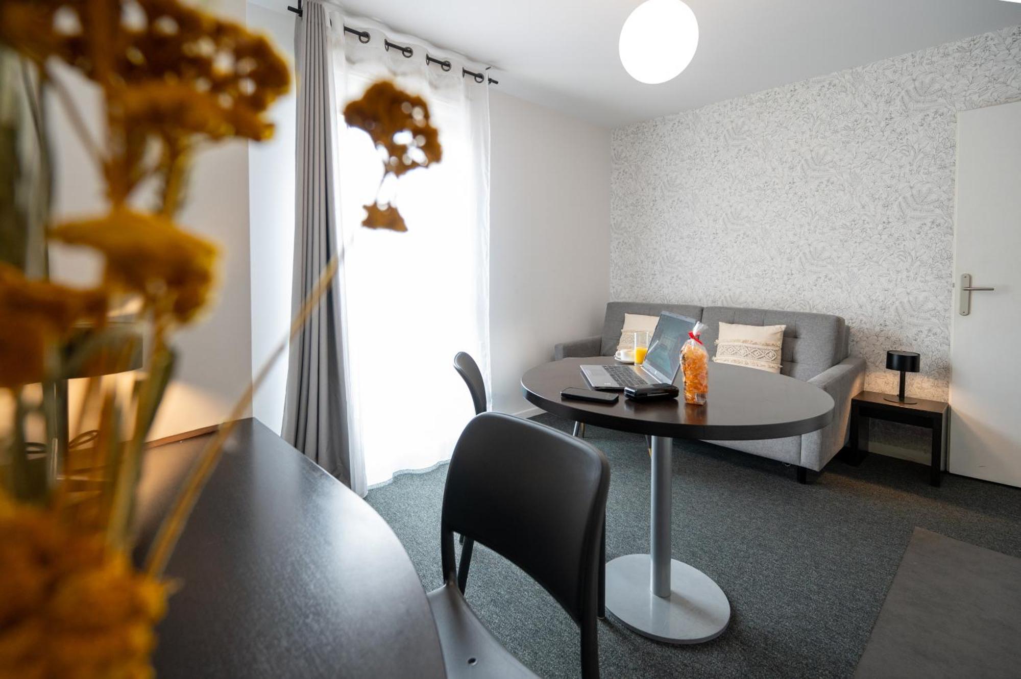 Néméa Appart hotel Nancy Home Suite Exterior foto