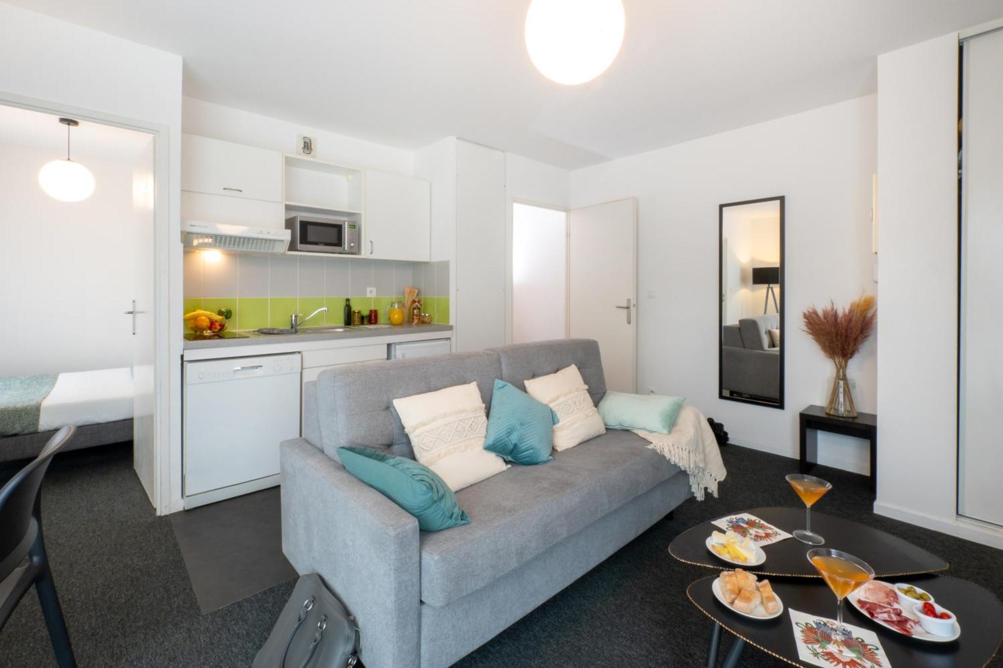 Néméa Appart hotel Nancy Home Suite Exterior foto